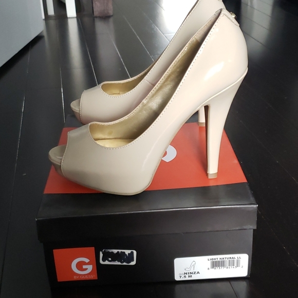 G by Guess Ninza Sz 7.5 - Picture 3 of 3